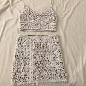 Kendall and Kylie two piece set! 💋